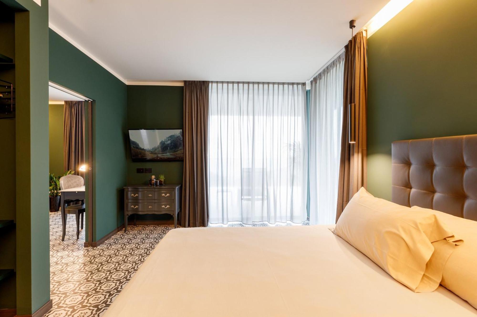 Deville & Spa Костермано Стая снимка