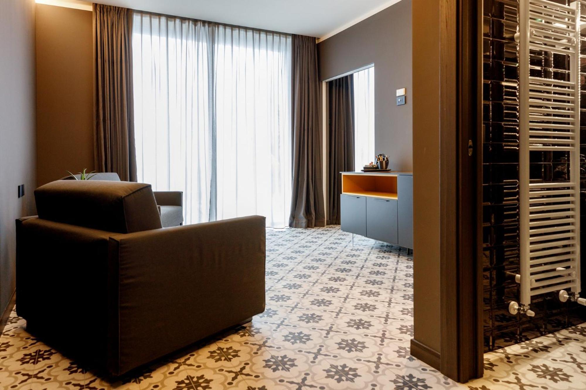 Deville & Spa Костермано Стая снимка