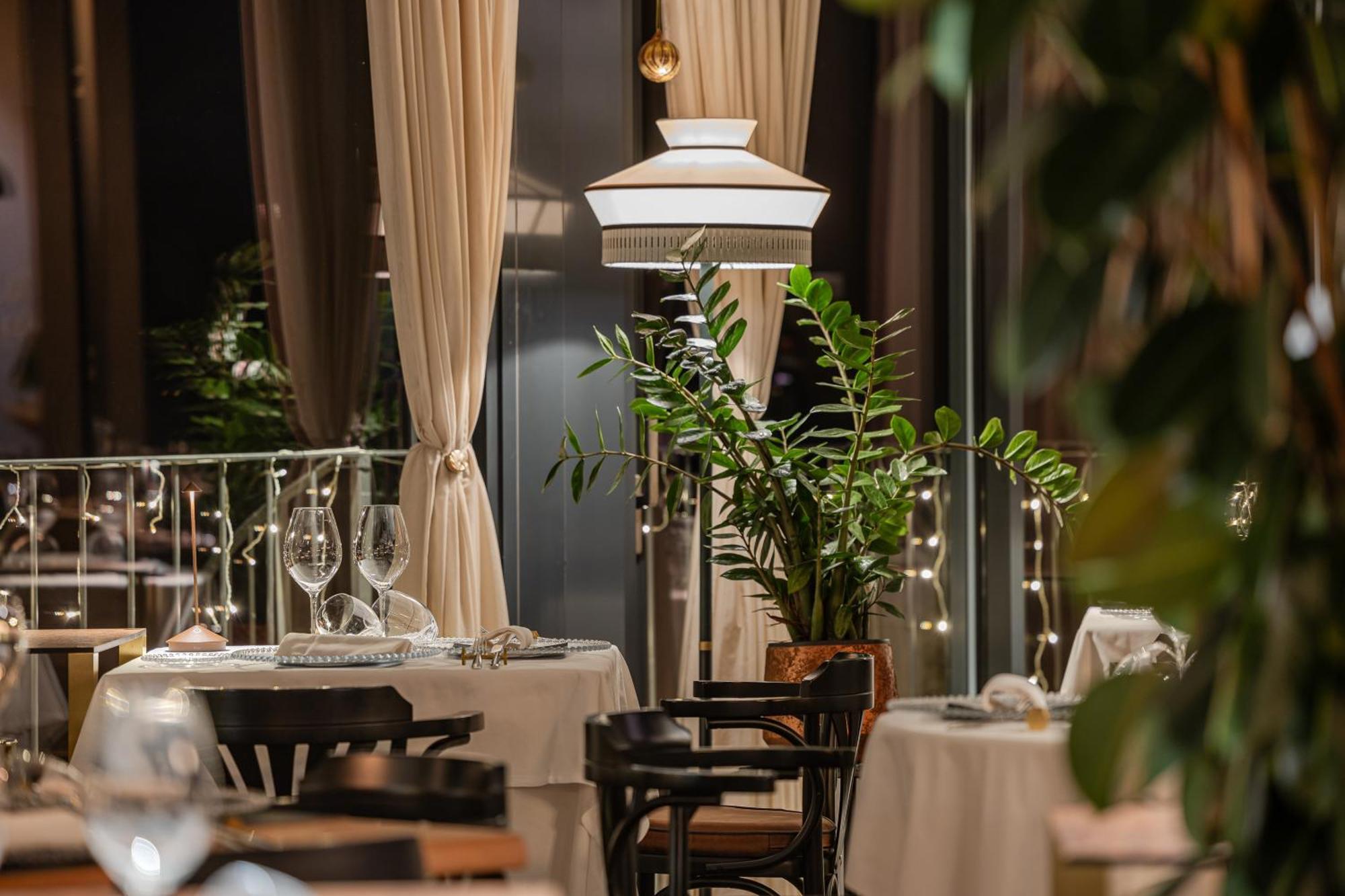 Deville & Spa Костермано Екстериор снимка